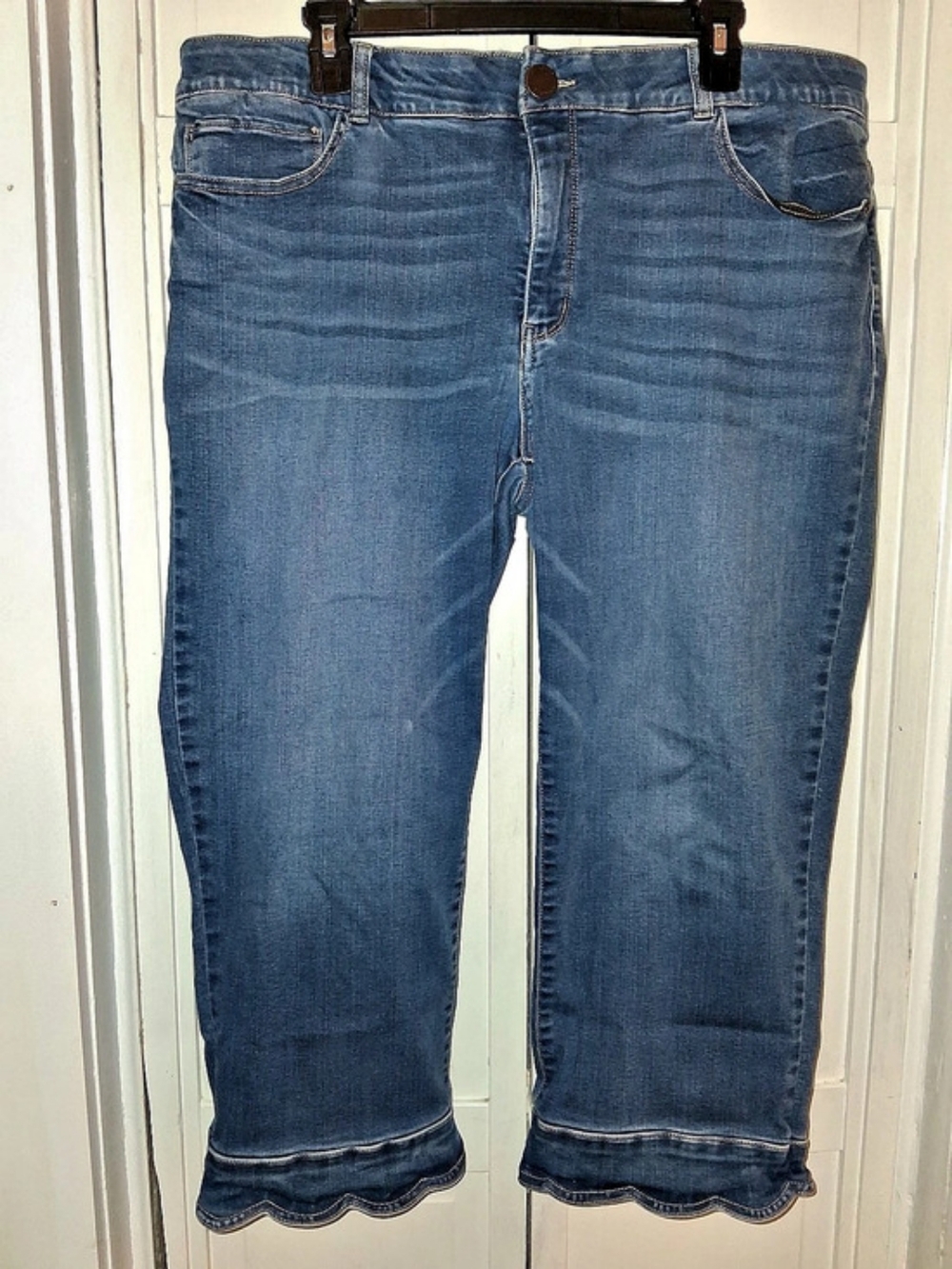 reCreation Women's Scalloped Hem Straight Leg Jeans Waist 18